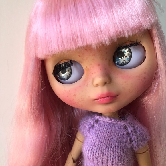 Blythe - Picture 4 of 8